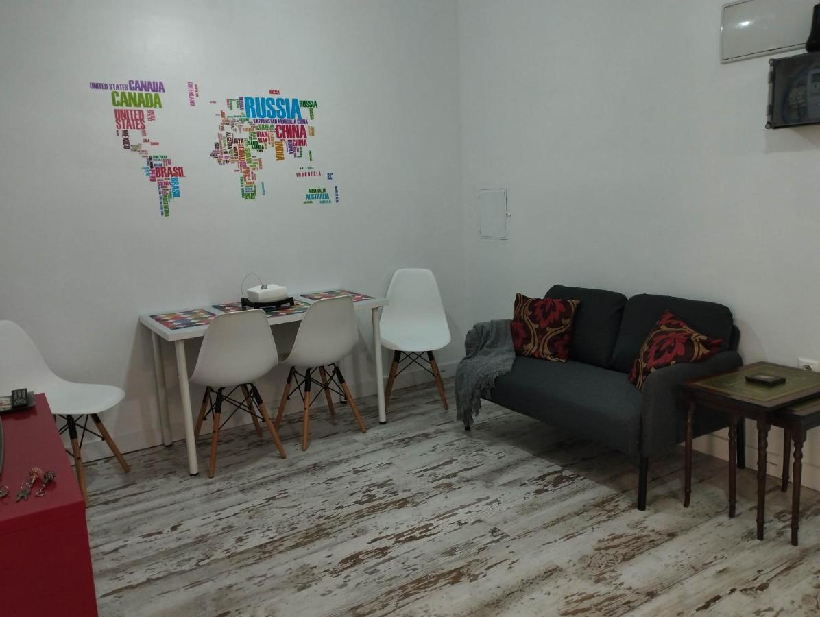 Apartment Fira Bcn Camp Nou Оспиталет-де-Льобрегат Экстерьер фото